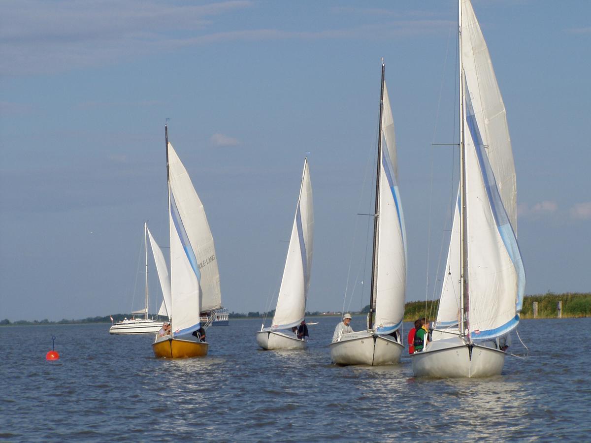 Das Mittelpunkt Mörbisch am See Extérieur photo